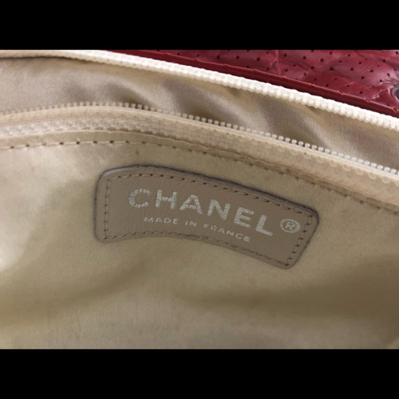 CHANEL RED 2.55 TIMELESS DOUBLE SILVER CHAIN BAG perforated leather - Picture 6 of 12